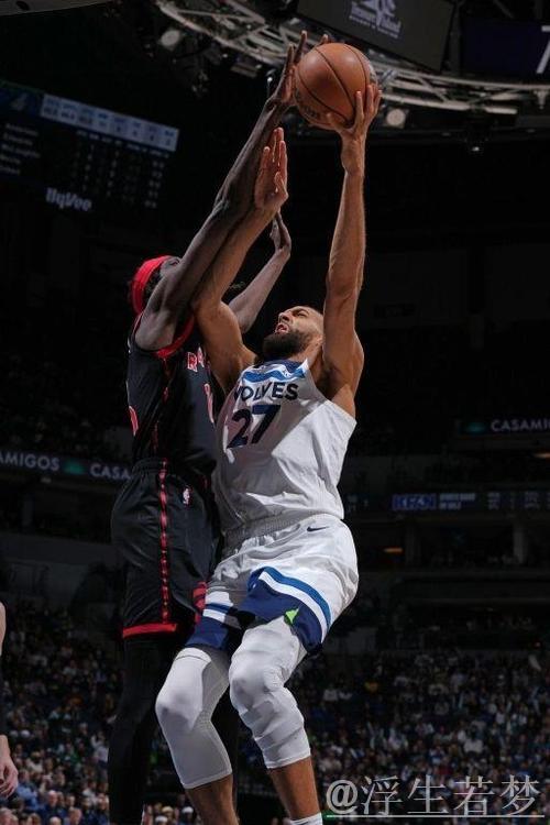 爱德华兹28+5戈贝尔21+18，森林狼大胜篮网